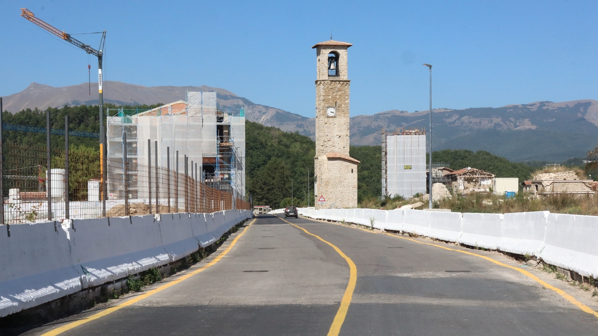Terremoto 2016: nelle casette prefabbricate di Accumoli ci si sente isolati, l’area di Amatrice non si arrende